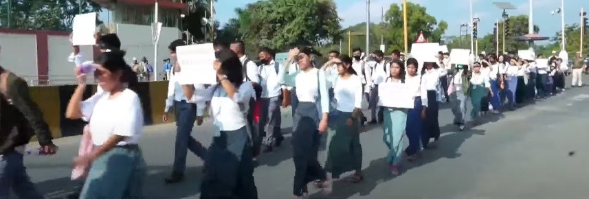 Students under the aegis of AMSU, MSF, DESAM, KSA, SUK and AIM held a rally in Imphal demanding immediate implementation of NRC in Manipur on November 4.